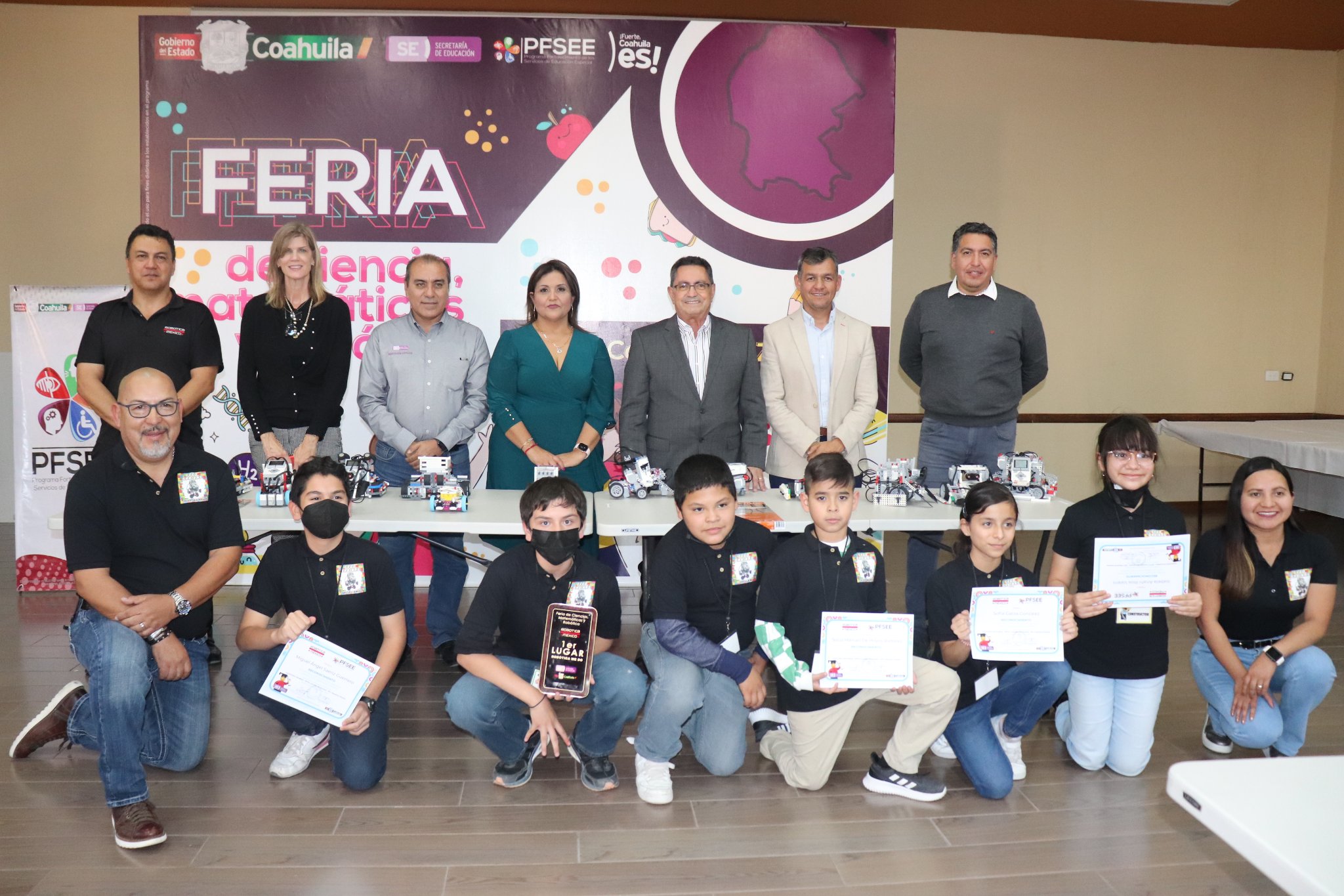 Coahuila promueve ciencias, matemática y robótica